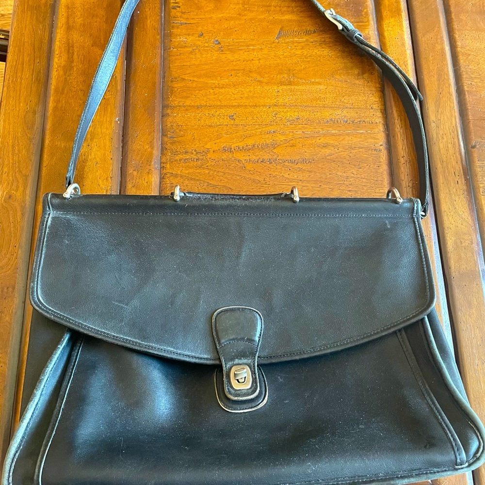 Vintage COACH leather messenger bag